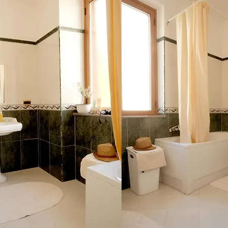 Charming 3 Balconies & Sea-view, Gioiosa Marea, Arancia By Ideal Sicily *