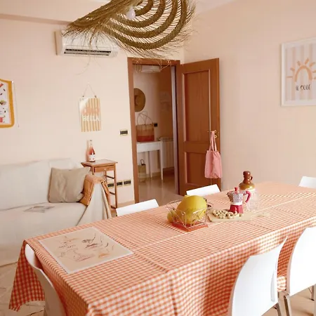 Charming 3 Balconies & Sea-view, Gioiosa Marea, Arancia By Ideal Sicily דירה